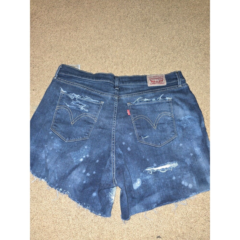 Shorts - Picture 4 of 6